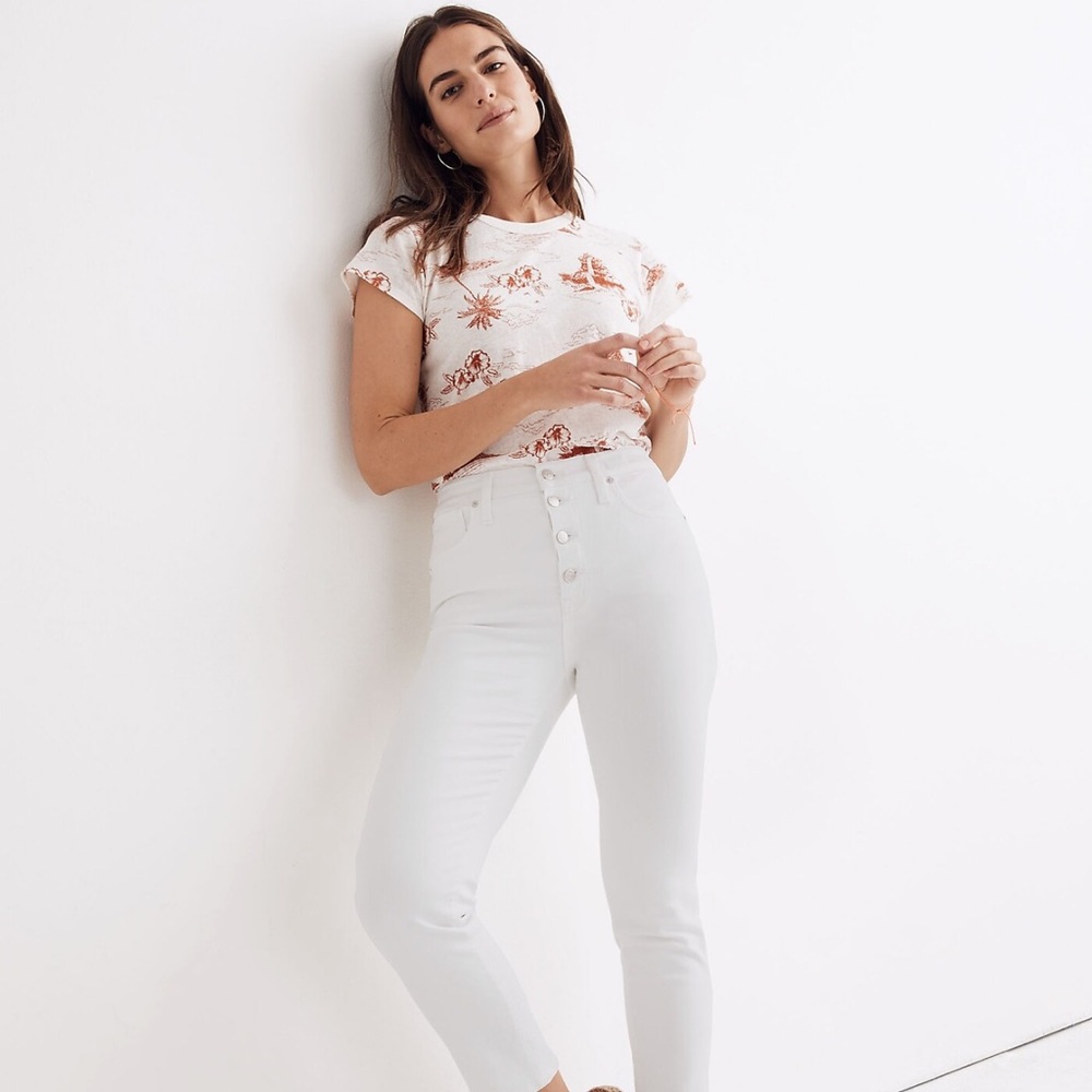 Madewell Petite Stovepipe Jeans in Pure White: Button-Front Edition
